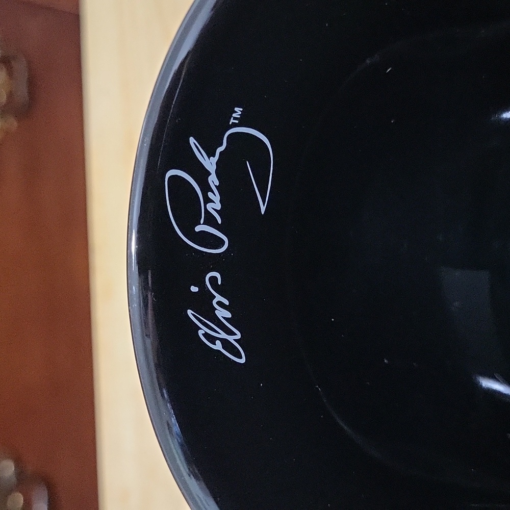 Elvis Presley Coffee Mug - Picture 3 of 6